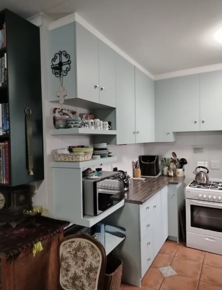 2 Bedroom Property for Sale in Sandbaai Western Cape